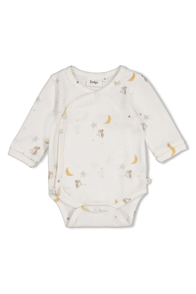 Feetje wikkelromper AOP Over The Moon For You, offwhite met all-over print en overslagsluiting